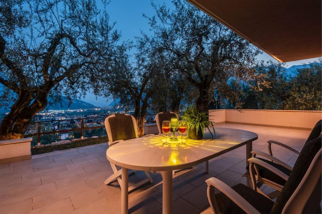 Casa Tra Gli Olivi Villa Arco Eksteriør bilde