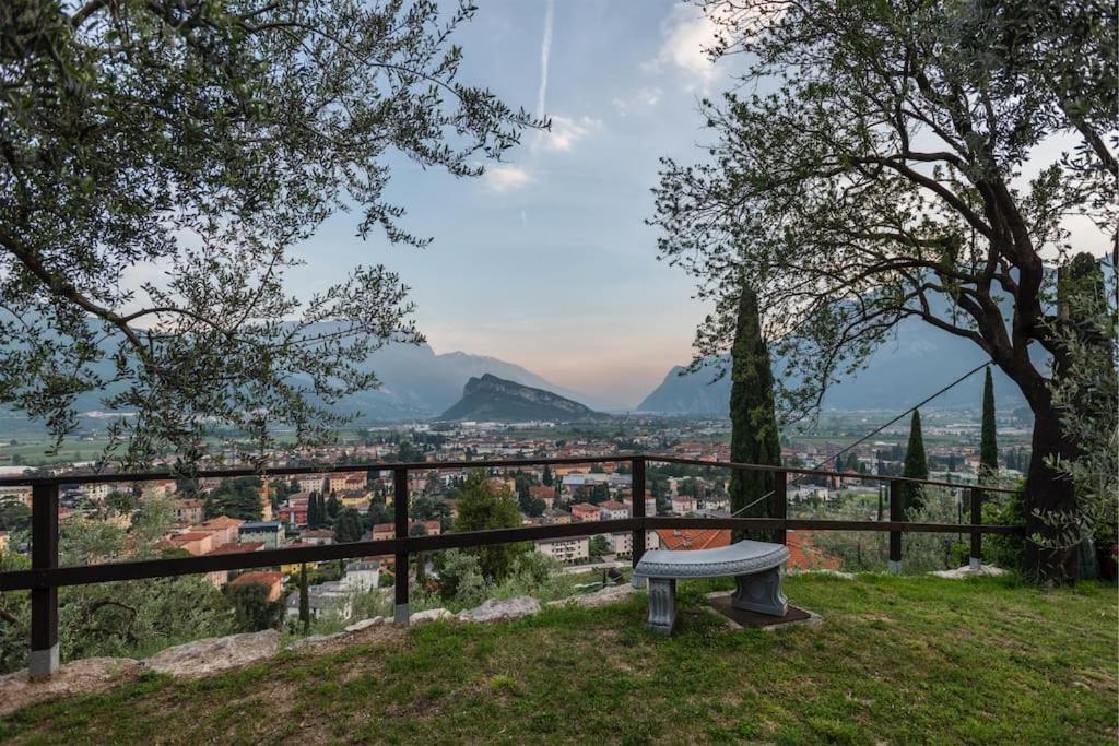 Casa Tra Gli Olivi Villa Arco Eksteriør bilde